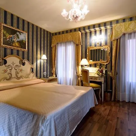 Guest house San Zulian P & Q & U Venice